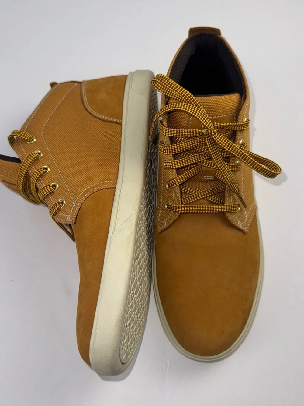 Timberland Wheat Nubuck Chukka-Style Casual Boots
